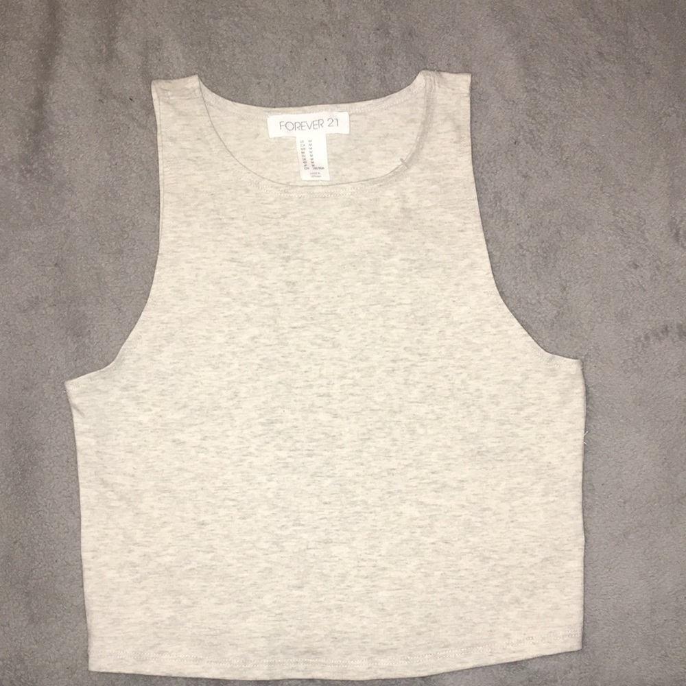 FOREVER 21 CROP HIGH NECK TANK SIZE M